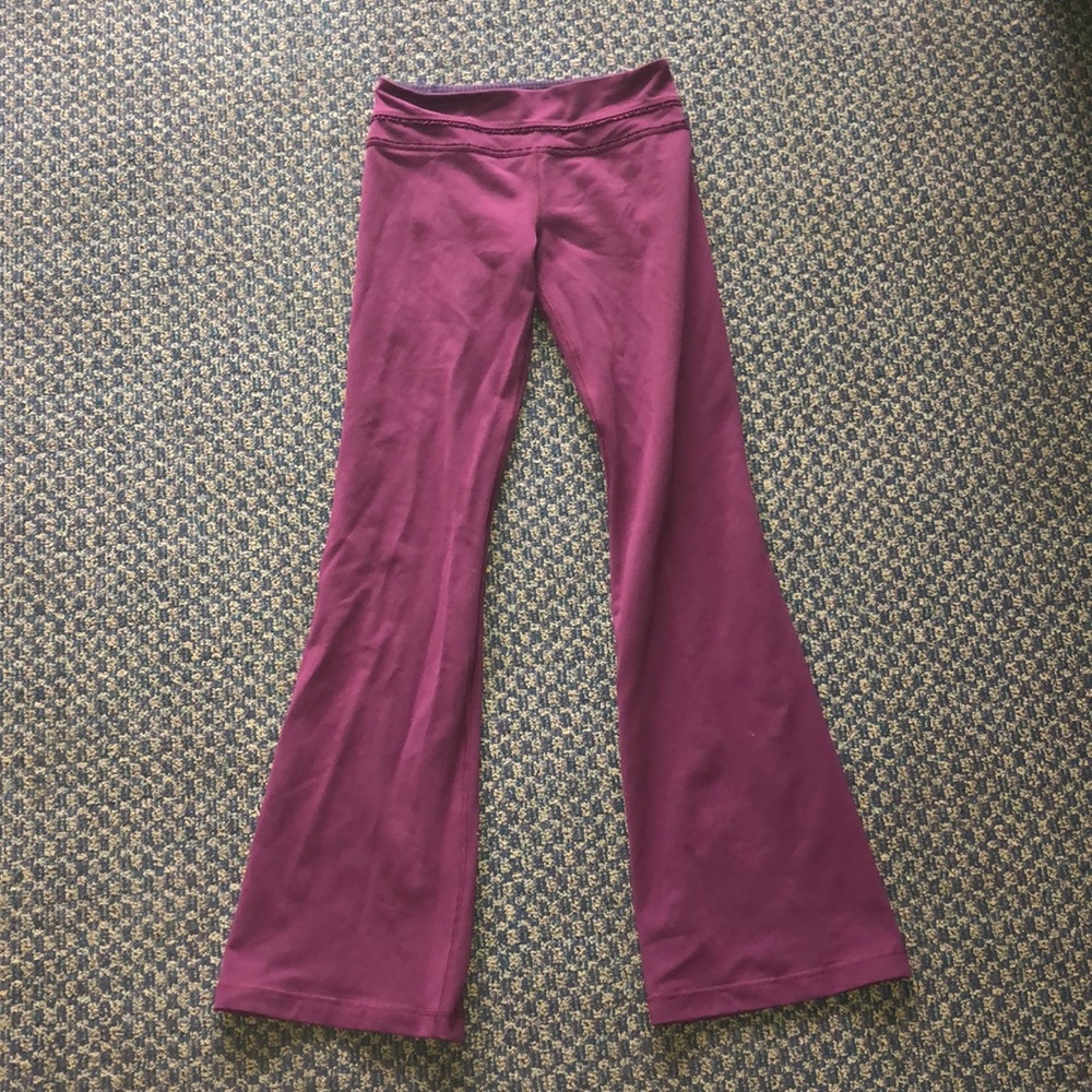 lululemon yoga pants